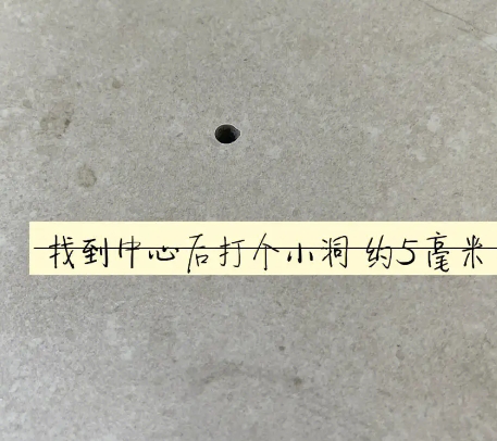 开原瓷砖空鼓维修公司专业解答在瓷砖铺贴过程中，如果砂料搅拌不均匀，将会带来以下问题